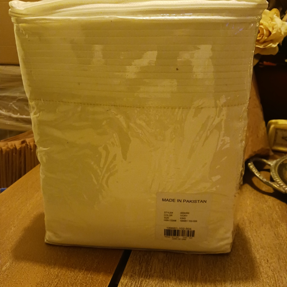 Cream White Quilted Pillow Sham - Zip-Top Packaging